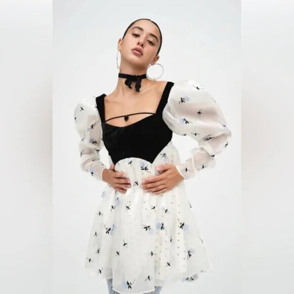 NWT! FOR LOVE AND LEMONS Marcella Chic Black and White Floral Dress Size Small - Picture 2 of 7
